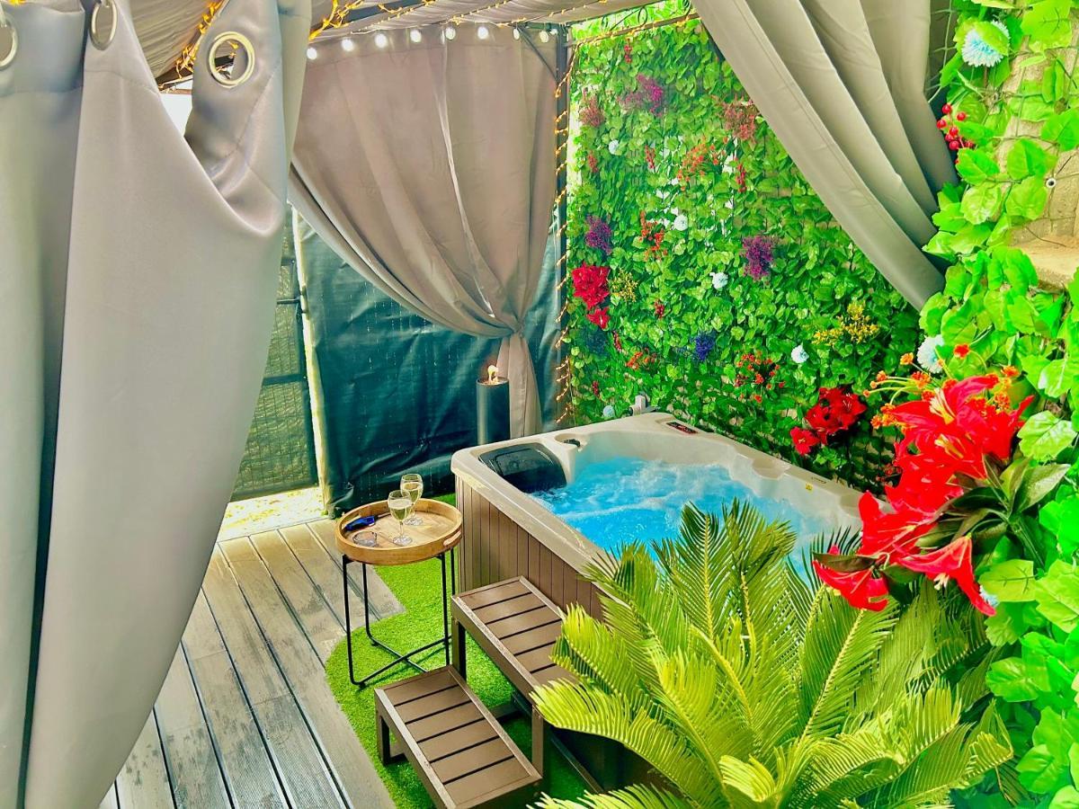 La Lover'S Jungle Pont-Sur-Yonne Exterior foto